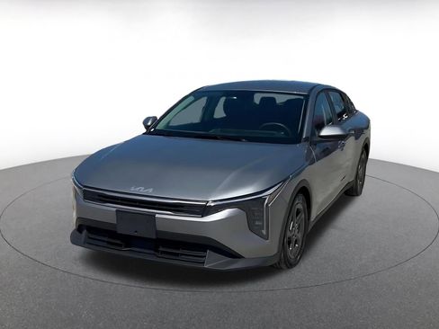 Used 2025 Kia K4 LXS image 7