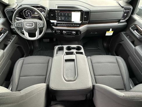 New 2026 GMC Sierra 3500 SLE w/ Preferred Package image 18