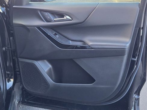 Used 2025 Chevrolet Equinox LT image 5