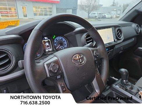 Used 2023 Toyota Tacoma TRD Off-Road image 19