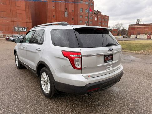 Used 2011 Ford Explorer XLT w/ 202A Rapid Spec Order Code image 3