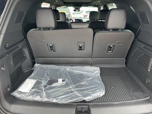 New 2026 Chevrolet Traverse High Country w/ LPO, Floor Liner Package image 14