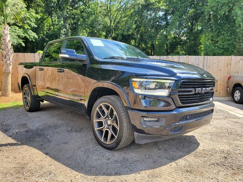 Used 2019 RAM 1500 Laramie AWD/4WD image 19