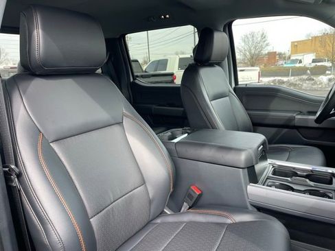 Used 2025 Ford F250 Lariat w/ Chrome Package image 15