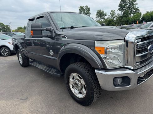 Used 2016 Ford F250 XLT w/ Camper Package AWD/4WD image 12