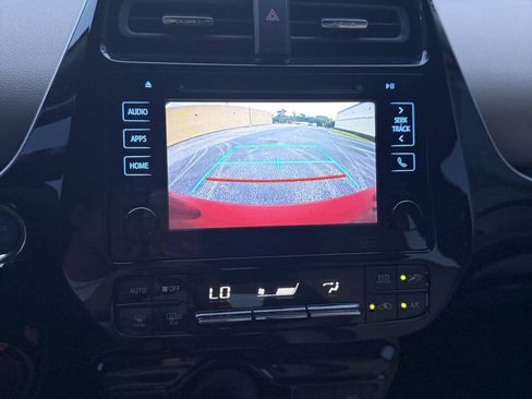 Used 2016 Toyota Prius Four Touring FWD image 29