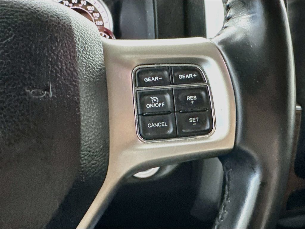 Used 2018 RAM 1500 Laramie w/ Convenience Group AWD/4WD image 26