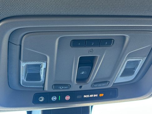 Used 2020 GMC Sierra 1500 SLT w/ SLT Premium Plus Package image 21