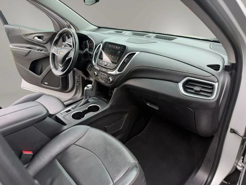 Used 2018 Chevrolet Equinox Premier FWD image 13
