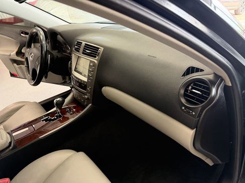 Used 2008 Lexus IS 250 image 16