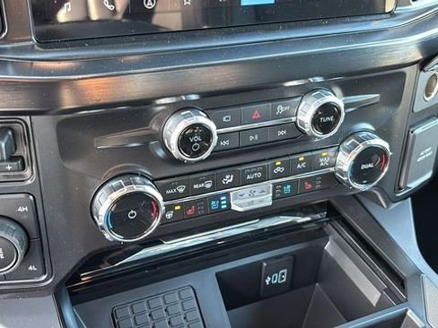 New 2026 Ford F250 Lariat w/ Lariat Premium Package AWD/4WD image 18