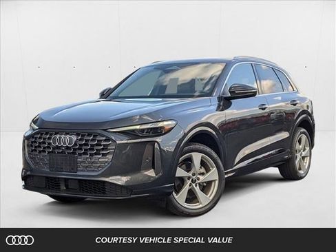 New 2025 Audi Q5 Premium Plus w/ Premium Plus image 1