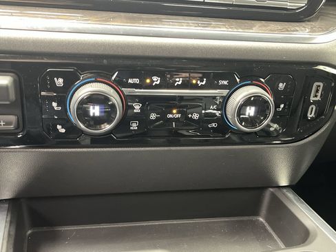 Certified 2023 Chevrolet Silverado 1500 LTZ image 23