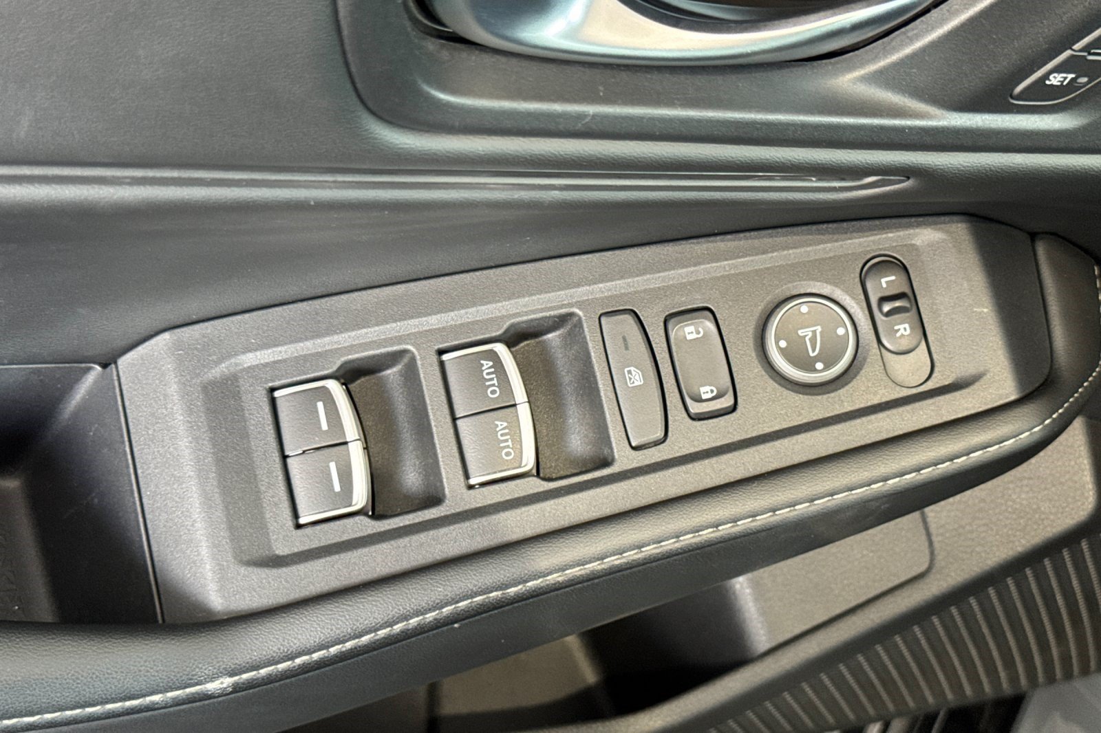 Used 2023 Honda Accord Sport image 13
