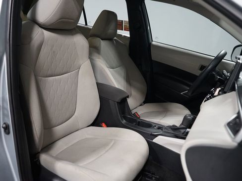 Certified 2025 Toyota Corolla Cross L image 25