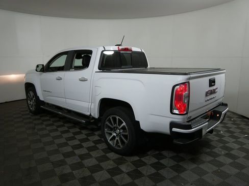 Used 2021 GMC Canyon Denali image 6