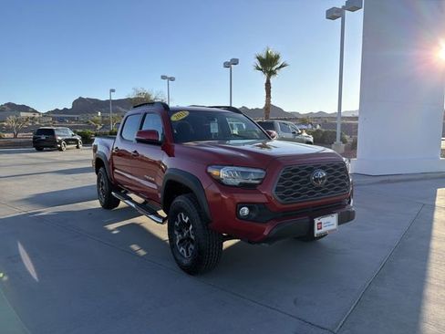 Certified 2022 Toyota Tacoma TRD Off-Road w/ Technology Package image 3