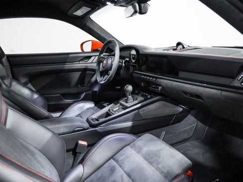 Used 2022 Porsche 911 GT3 image 25