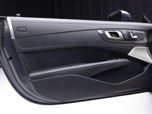 Used 2015 Mercedes-Benz SL 63 AMG w/ Driver Assistance Package image 61
