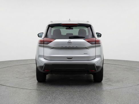 Used 2025 Nissan Rogue SV image 7