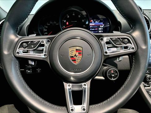 Used 2024 Porsche 718 Boxster image 18