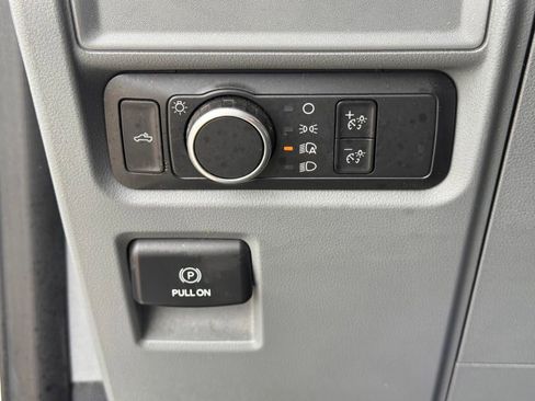 Used 2022 Ford F150 XL w/ Equipment Group 101A High RWD image 25