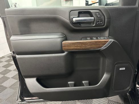 Used 2022 Chevrolet Silverado 3500 High Country AWD/4WD image 17