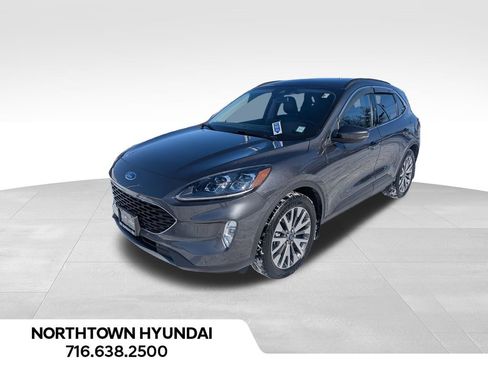 Used 2020 Ford Escape Titanium image 1