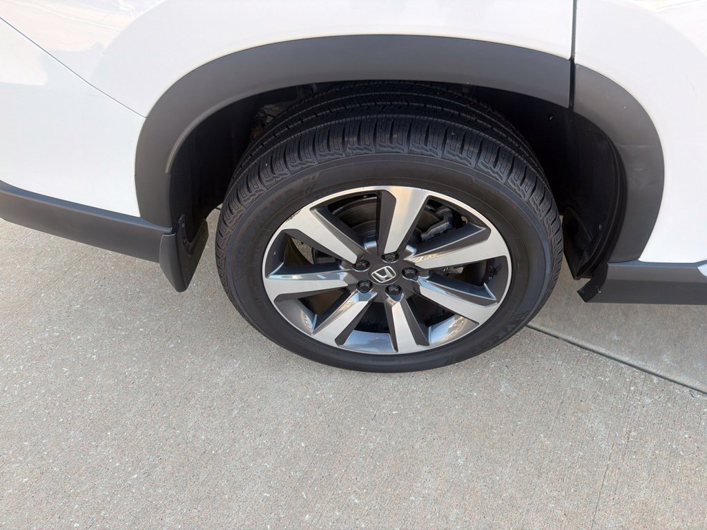 Used 2023 Honda Pilot Elite image 12