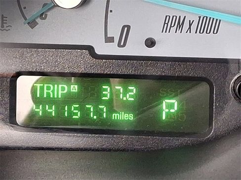 Used 2002 Ford Thunderbird image 19