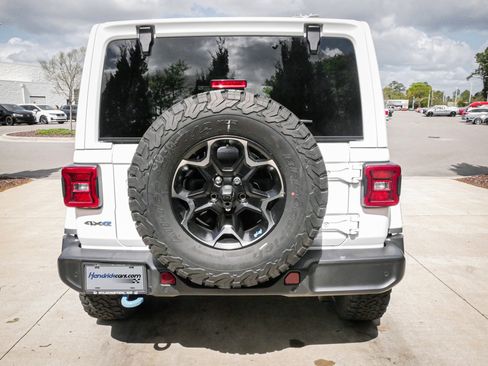 Used 2022 Jeep Wrangler Unlimited Rubicon 4xe w/ Cold Weather Group AWD/4WD image 9