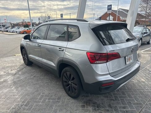 Used 2022 Volkswagen Taos S image 3