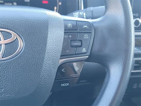 Used 2025 Toyota Camry LE image 35