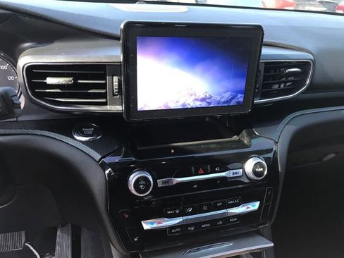 Used 2023 Ford Explorer ST-Line w/ Class IV Trailer Tow Package image 6