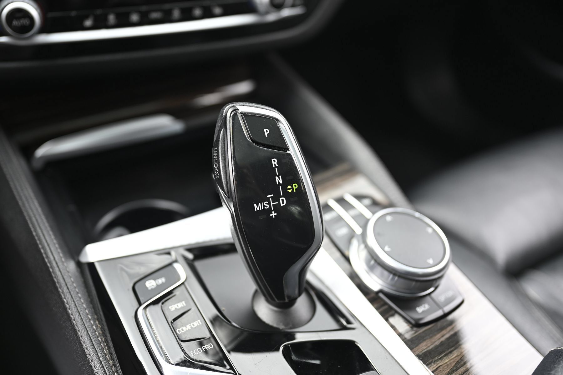 Used 2018 BMW 540i xDrive AWD/4WD image 26