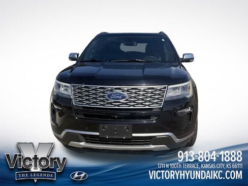 Used 2018 Ford Explorer Platinum AWD/4WD image 18