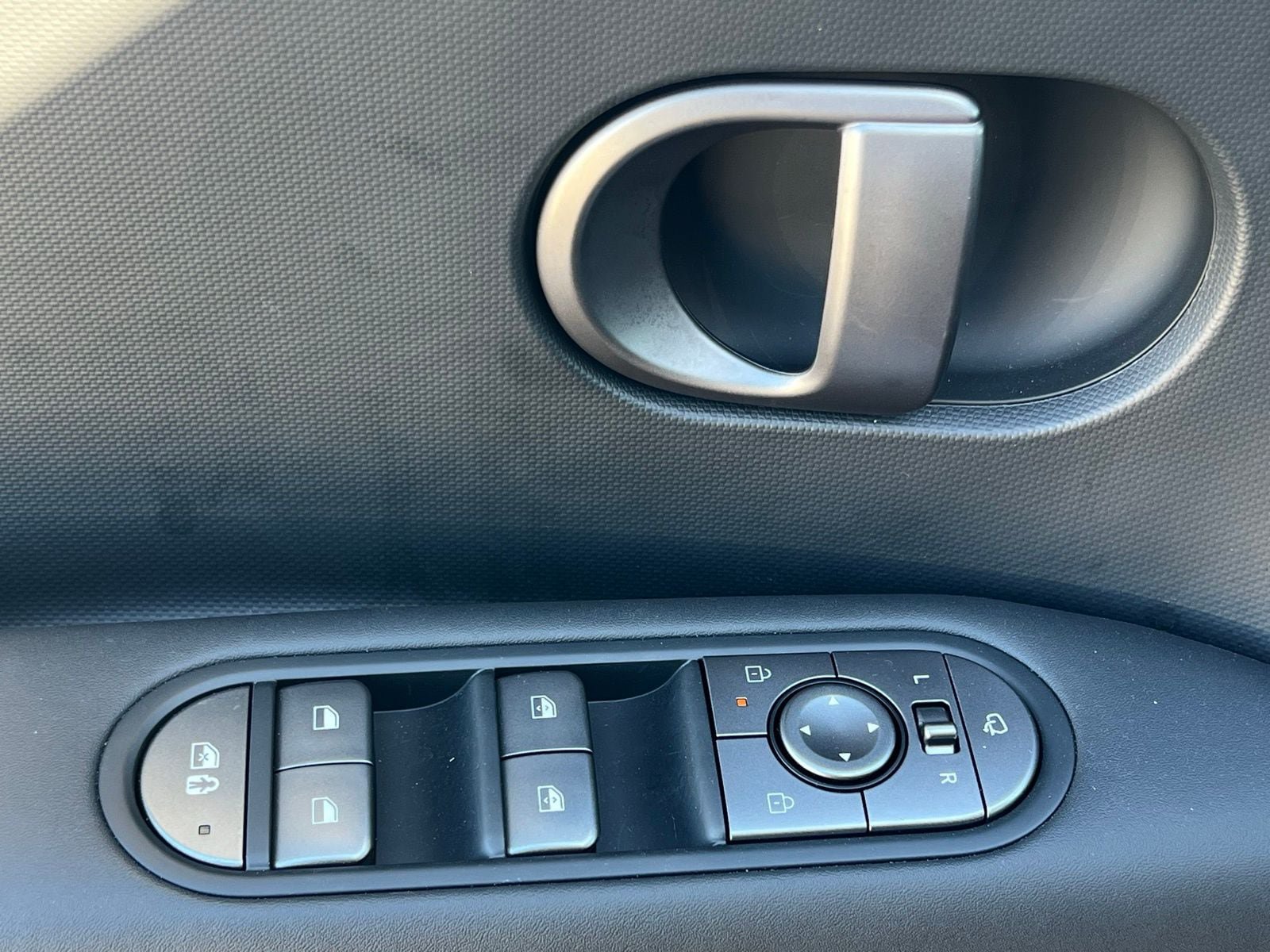 New 2025 Hyundai Ioniq 5 SEL RWD image 25