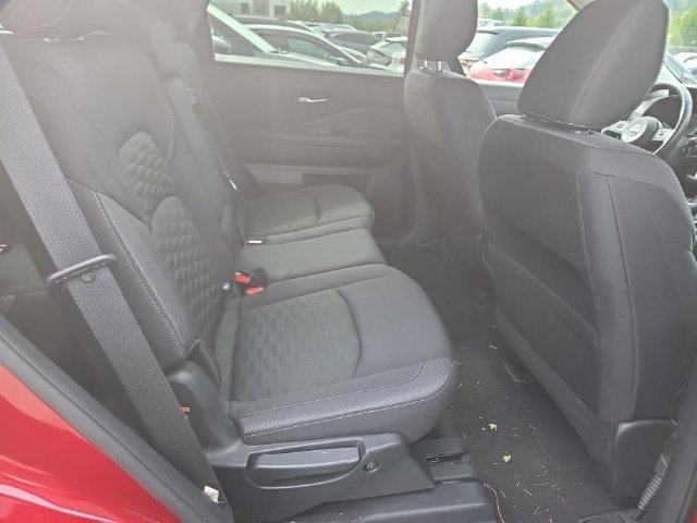Used 2022 Nissan Pathfinder SV AWD/4WD image 13