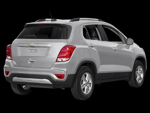 Used 2019 Chevrolet Trax LT w/ Sun & Sound Package FWD image 21