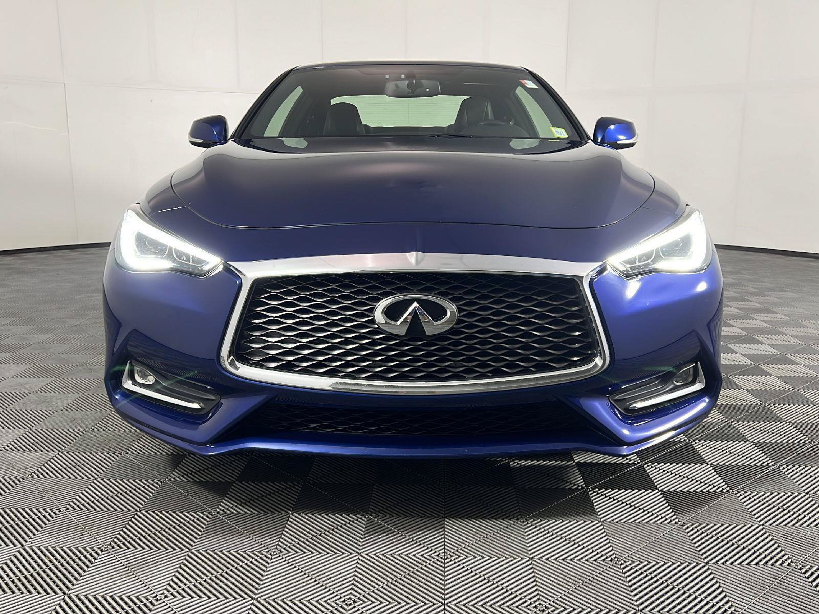 Used 2017 INFINITI Q60 3.0t w/ Premium Plus Package 3.0T AWD/4WD image 37