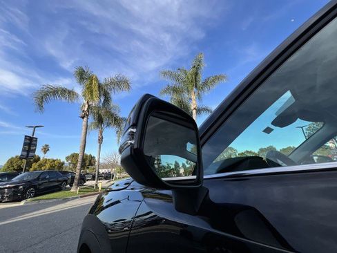 Used 2025 Toyota Grand Highlander XLE SUV image 19