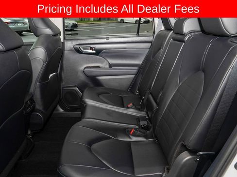Certified 2026 Toyota Highlander XLE AWD/4WD image 10