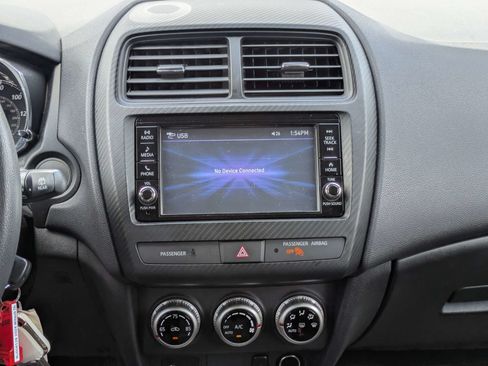 Used 2024 Mitsubishi Outlander Sport ES AWD/4WD image 5