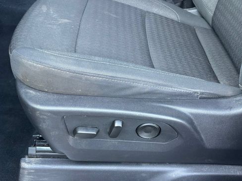 Used 2025 Chevrolet Silverado 2500 LT AWD/4WD image 17