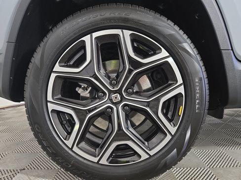 Used 2024 Rivian R1T Adventure AWD/4WD image 12