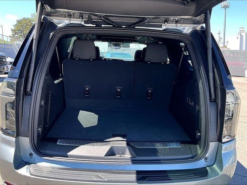 New 2026 Chevrolet Suburban High Country AWD/4WD image 5