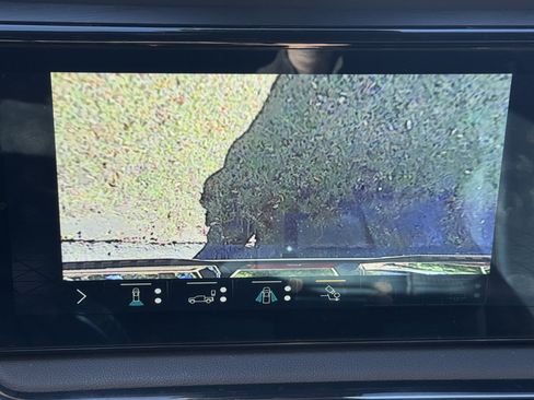 Used 2022 GMC Sierra 1500 AT4 w/ AT4 Premium Package image 32