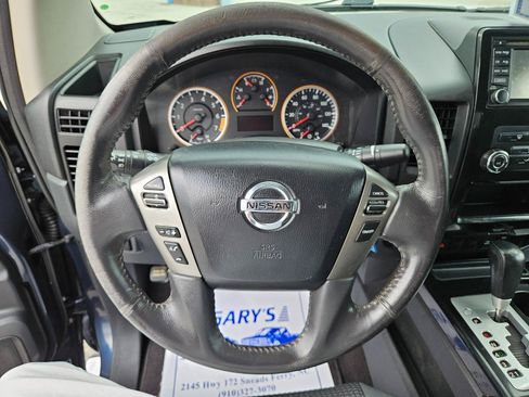 Used 2015 Nissan Titan SV w/ SV Value Truck Package AWD/4WD image 21