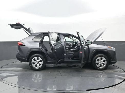Used 2023 Toyota RAV4 LE FWD image 33