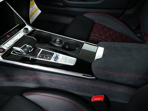 New 2026 Audi RS 6 performance image 19